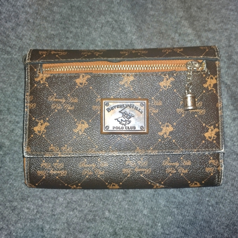 BEVERLY HILLS (POLO CLUB) HAND CLUTCH PURSE
